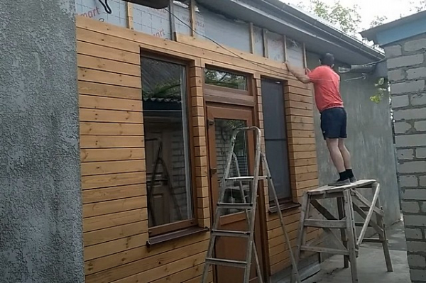 Отделка фасада дома планкеном: рассматриваем еще одну достойную альтернативу отделке сайдингом