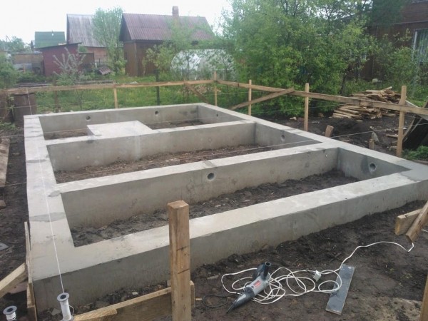 Простой фундамент для бани - Строим баню или сауну Простой фундамент для бани - Строим баню или сауну