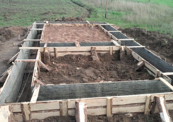 
			Как построить баню без фундамента		