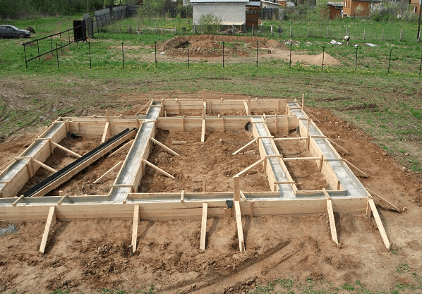 Простой фундамент для бани - Строим баню или сауну Простой фундамент для бани - Строим баню или сауну