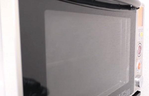 Удивительно, но факт – острейшие кухонные ножи из картона и пластиковых бутылок своими руками Удивительно, но факт – острейшие кухонные ножи из картона и пластиковых бутылок своими руками