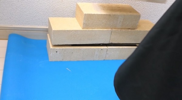 Удивительно, но факт – острейшие кухонные ножи из картона и пластиковых бутылок своими руками Удивительно, но факт – острейшие кухонные ножи из картона и пластиковых бутылок своими руками