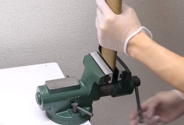 Удивительно, но факт – острейшие кухонные ножи из картона и пластиковых бутылок своими руками Удивительно, но факт – острейшие кухонные ножи из картона и пластиковых бутылок своими руками