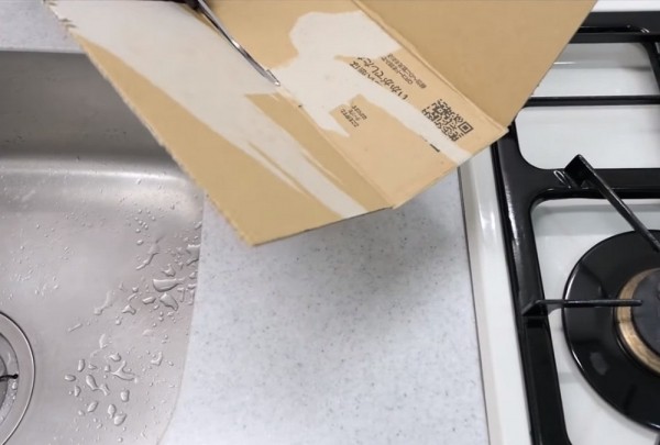 Удивительно, но факт – острейшие кухонные ножи из картона и пластиковых бутылок своими руками Удивительно, но факт – острейшие кухонные ножи из картона и пластиковых бутылок своими руками