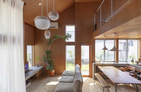 Семейный дом с уникальной бетонной конструкцией