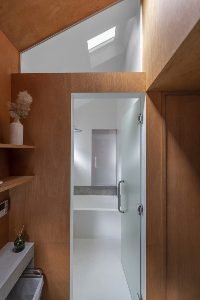 Семейный дом с уникальной бетонной конструкцией