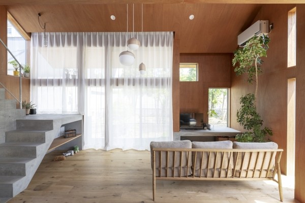 Семейный дом с уникальной бетонной конструкцией