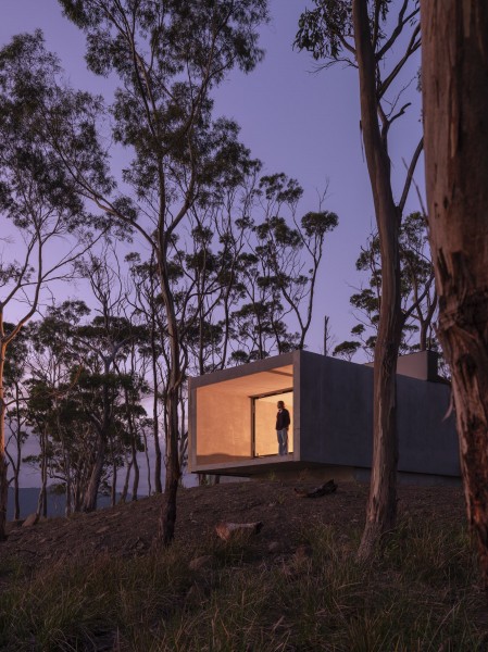 Автономный гостевой дом в брутальном стиле