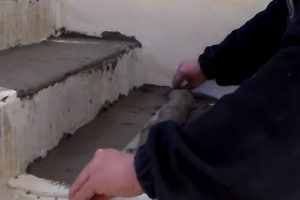 Отделка бетонной лестницы деревом: пошаговая инструкция с фото Отделка бетонной лестницы деревом: пошаговая инструкция с фото