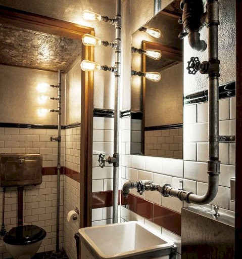 Как спрятать трубы в маленькой ванной без коробов: 6 способов