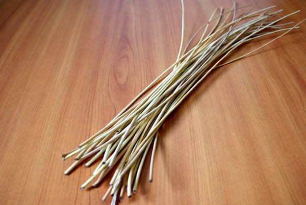 Плетеный забор своими руками: делаем из досок и веток с пошаговой инструкцией