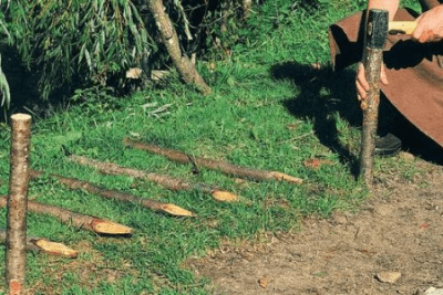 Плетеный забор своими руками: делаем из досок и веток с пошаговой инструкцией