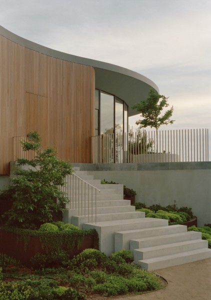 Элегантная резиденция с волнистыми фасадами Элегантная резиденция с волнистыми фасадами