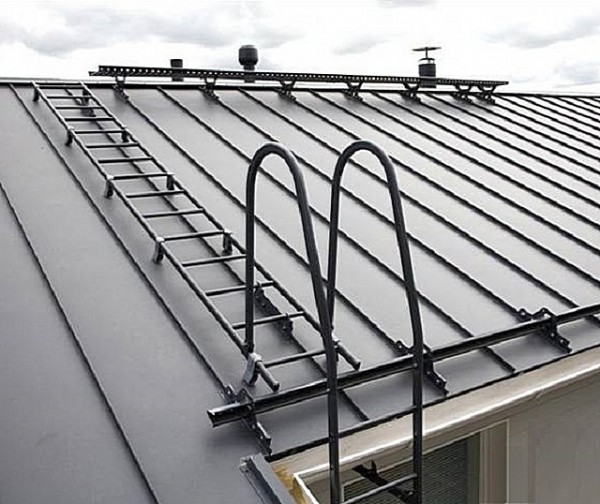 Как сделать складную лестницу на конек крыши: пошаговая инструкция по самостоятельному возведению