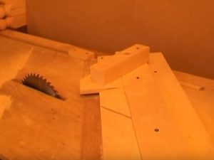 Лестница на мансарду своими руками: пошаговая инструкция + фото Лестница на мансарду своими руками: пошаговая инструкция + фото