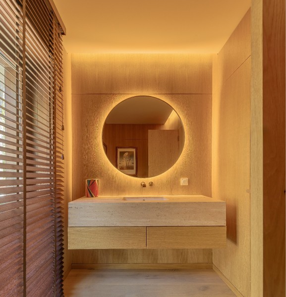 Минималистичная резиденция с рационалистической геометрией Минималистичная резиденция с рационалистической геометрией