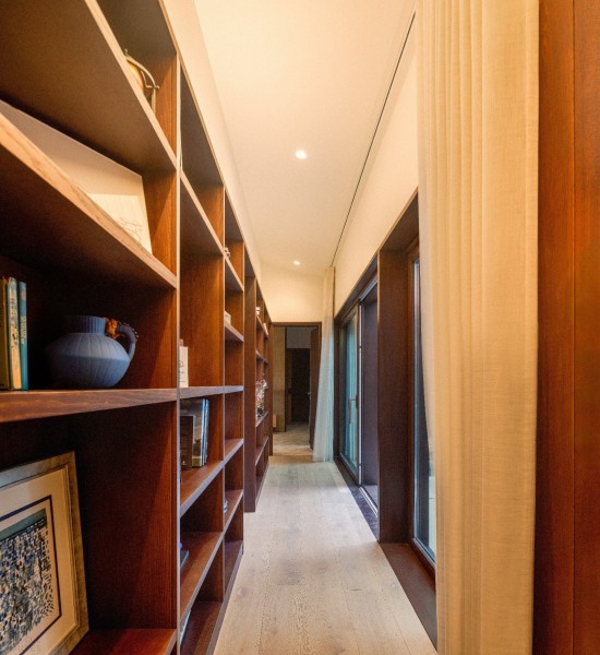 Минималистичная резиденция с рационалистической геометрией Минималистичная резиденция с рационалистической геометрией