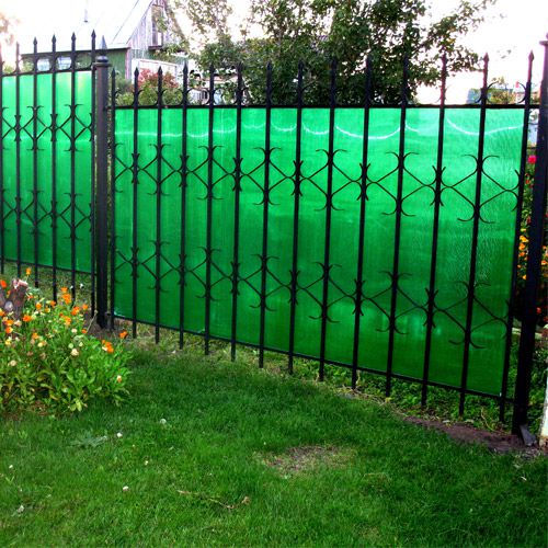 Забор из поликарбоната своими руками: пошаговые инструкции и фото к ним Забор из поликарбоната своими руками: пошаговые инструкции и фото к ним