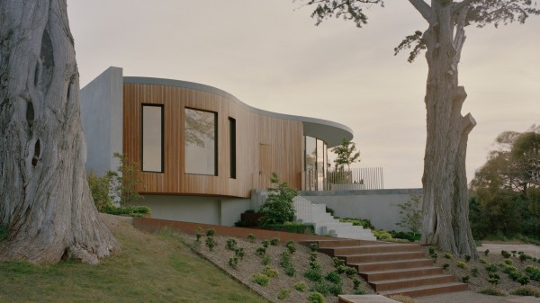 Элегантная резиденция с волнистыми фасадами Элегантная резиденция с волнистыми фасадами