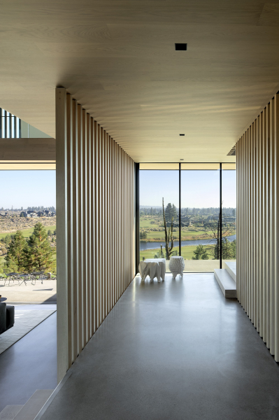 Дом с многослойной пространственной композицией Дом с многослойной пространственной композицией