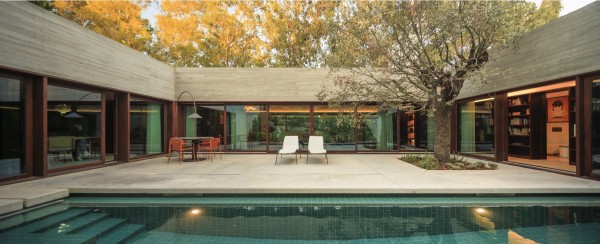 Минималистичная резиденция с рационалистической геометрией Минималистичная резиденция с рационалистической геометрией