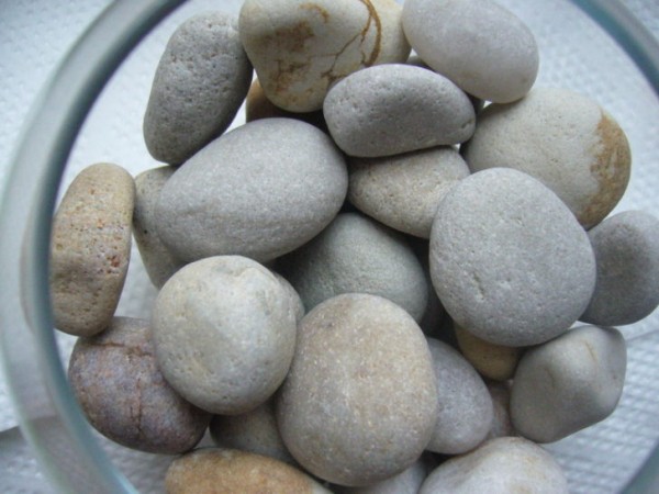 Новая жизнь старого кафеля: как бюджетно обновить плитку в ванной, не снимая