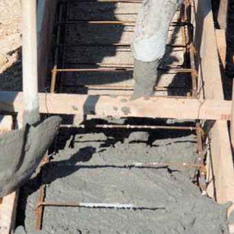 Забор из камня своими руками: пошаговый процесс с пояснениями Забор из камня своими руками: пошаговый процесс с пояснениями