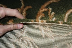 Накладки на ступени лестницы из ковролина: особенности выбора