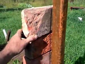 Как построить забор из профлиста своими руками: пошаговая инструкция и важные нюансы