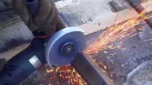 Лестница в погреб своими руками: выбор конструкции и пошаговая инструкция по изготовлению Лестница в погреб своими руками: выбор конструкции и пошаговая инструкция по изготовлению