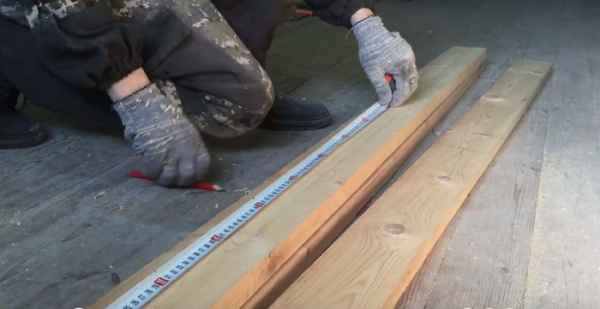 Делаем складные строительные козлы из обрезков досок на дачу Делаем складные строительные козлы из обрезков досок на дачу