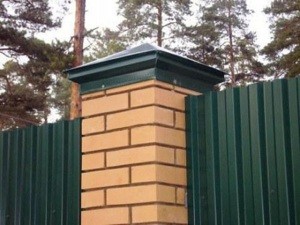 Кирпичные столбы для забора своими руками: пошаговая инструкция Кирпичные столбы для забора своими руками: пошаговая инструкция