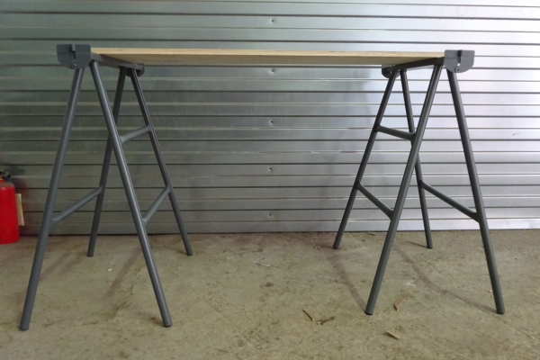 Делаем складные строительные козлы из обрезков досок на дачу Делаем складные строительные козлы из обрезков досок на дачу