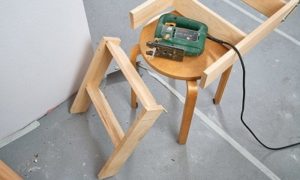 Лестница раскладная на чердак своими руками с люком: пошаговая инструкция Лестница раскладная на чердак своими руками с люком: пошаговая инструкция