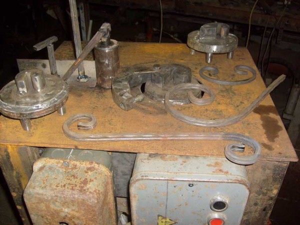 Кованый забор своими руками: пошаговое руководство