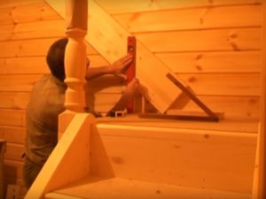 Лестница на мансарду своими руками: пошаговая инструкция + фото Лестница на мансарду своими руками: пошаговая инструкция + фото