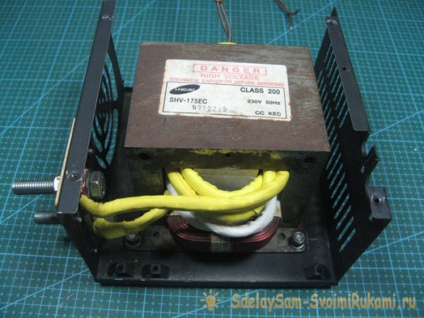 Аппарат точечной сварки из трансформатора микроволновки