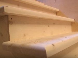 Забежная лестница своими руками: схемы + пошаговая инструкция с фото Забежная лестница своими руками: схемы + пошаговая инструкция с фото