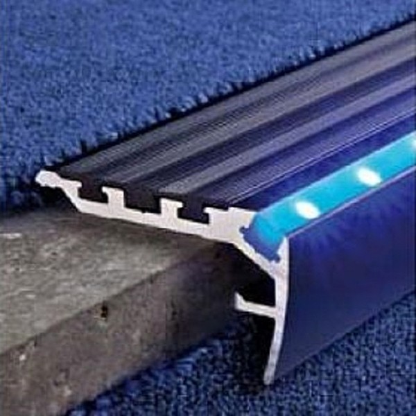 Накладки на ступени лестницы из ковролина: особенности выбора