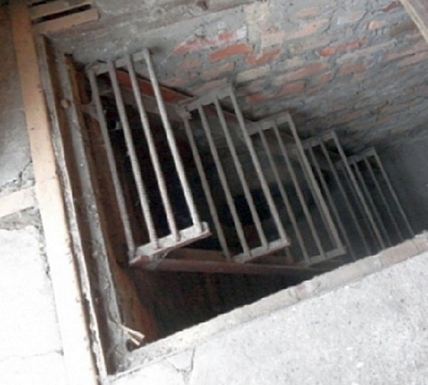 Лестница в погреб своими руками: выбор конструкции и пошаговая инструкция по изготовлению