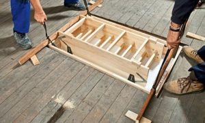 Лестница раскладная на чердак своими руками с люком: пошаговая инструкция Лестница раскладная на чердак своими руками с люком: пошаговая инструкция