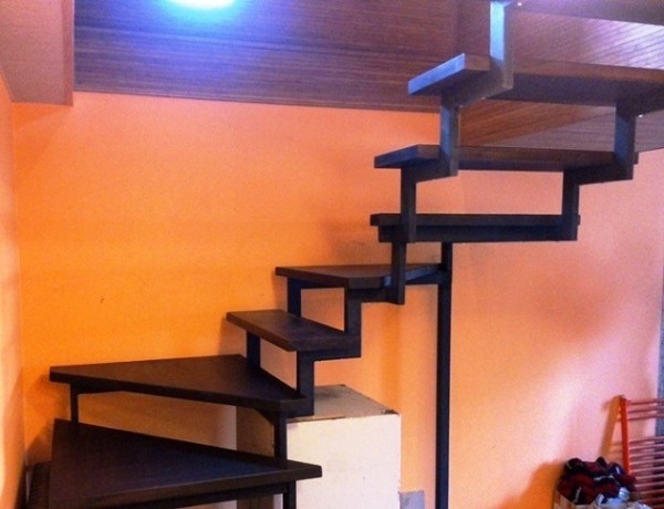 Лестница из профильной трубы своими руками: чертежи и пошаговая инструкция