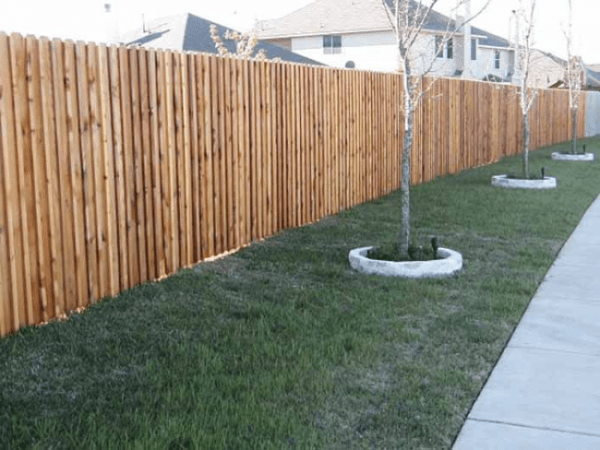 Деревянный забор своими руками: пошаговая инструкция Деревянный забор своими руками: пошаговая инструкция