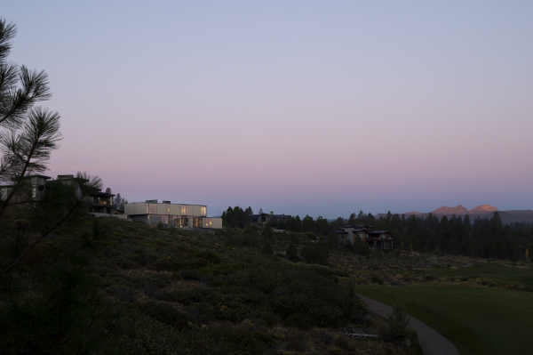 Дом с многослойной пространственной композицией Дом с многослойной пространственной композицией