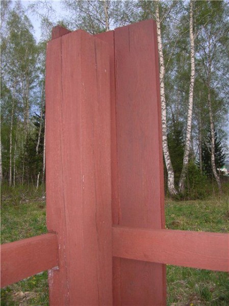 Деревянный забор своими руками: пошаговая инструкция Деревянный забор своими руками: пошаговая инструкция