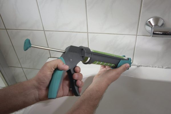 Какой герметик лучше для ванной: ТОП-8 лучших вариантов