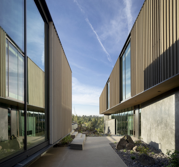 Дом с многослойной пространственной композицией Дом с многослойной пространственной композицией