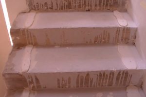 Отделка бетонной лестницы деревом: пошаговая инструкция с фото Отделка бетонной лестницы деревом: пошаговая инструкция с фото