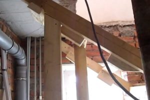 Бетонная лестница своими руками: с какими трудностями придется столкнуться, расчет и пошаговый процесс Бетонная лестница своими руками: с какими трудностями придется столкнуться, расчет и пошаговый процесс