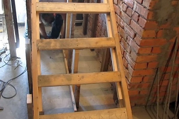 Армирование монолитной лестницы — как выполнить правильно и без лишних затрат